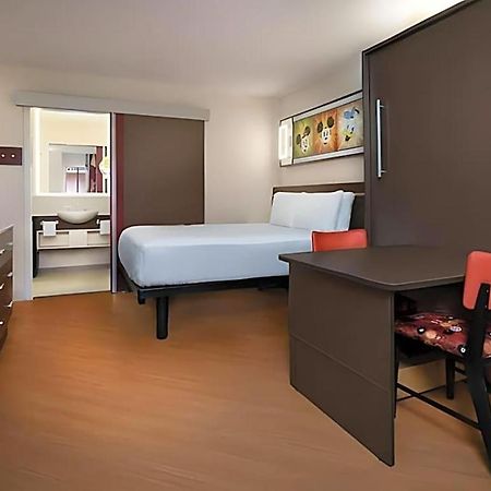 Disney'S All-Star Sports Resort Celebration Extérieur photo